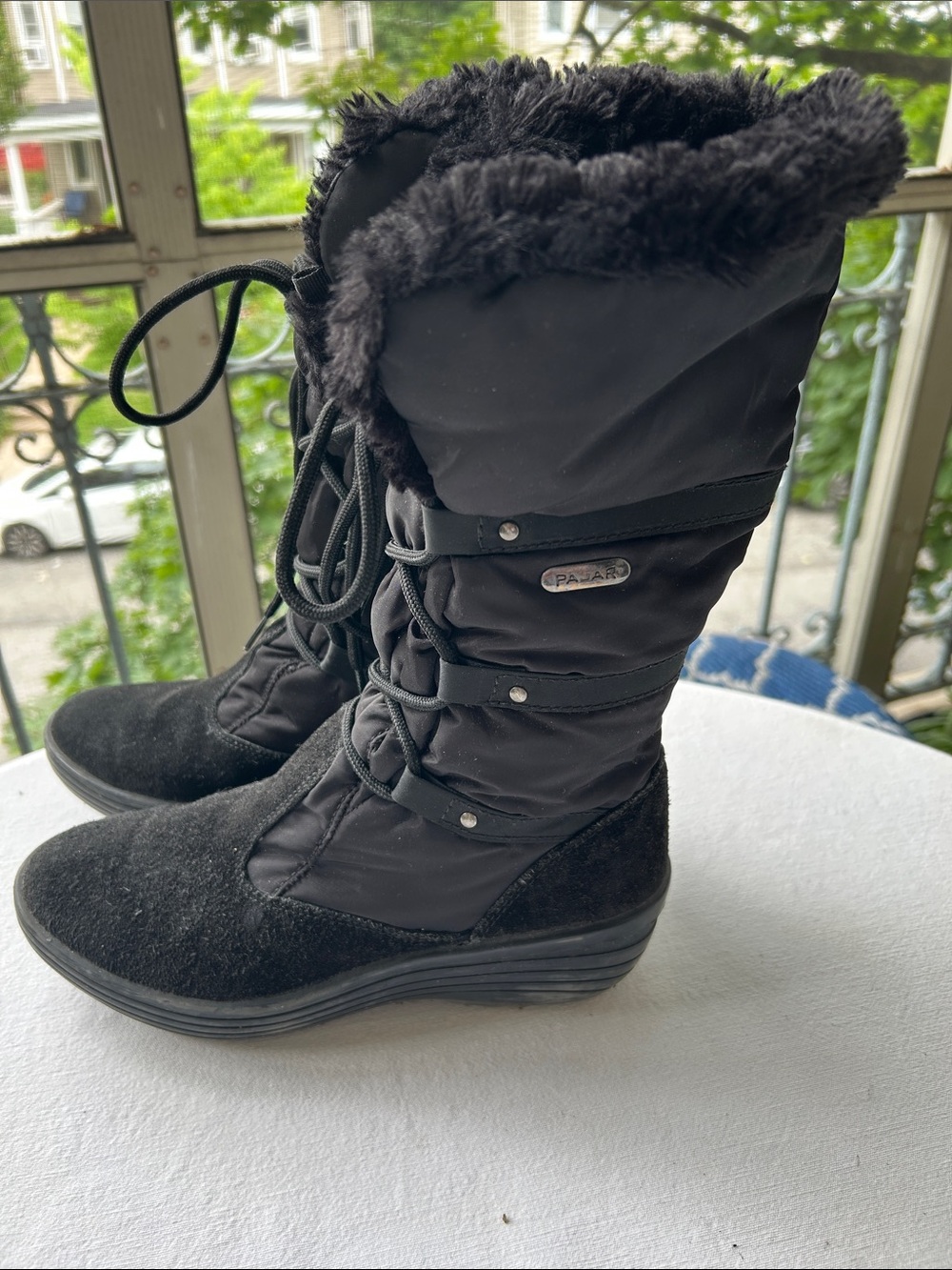 Pajar Black Faux-Fur Trim Lace-Up Winter Boots, W8.5 (39)